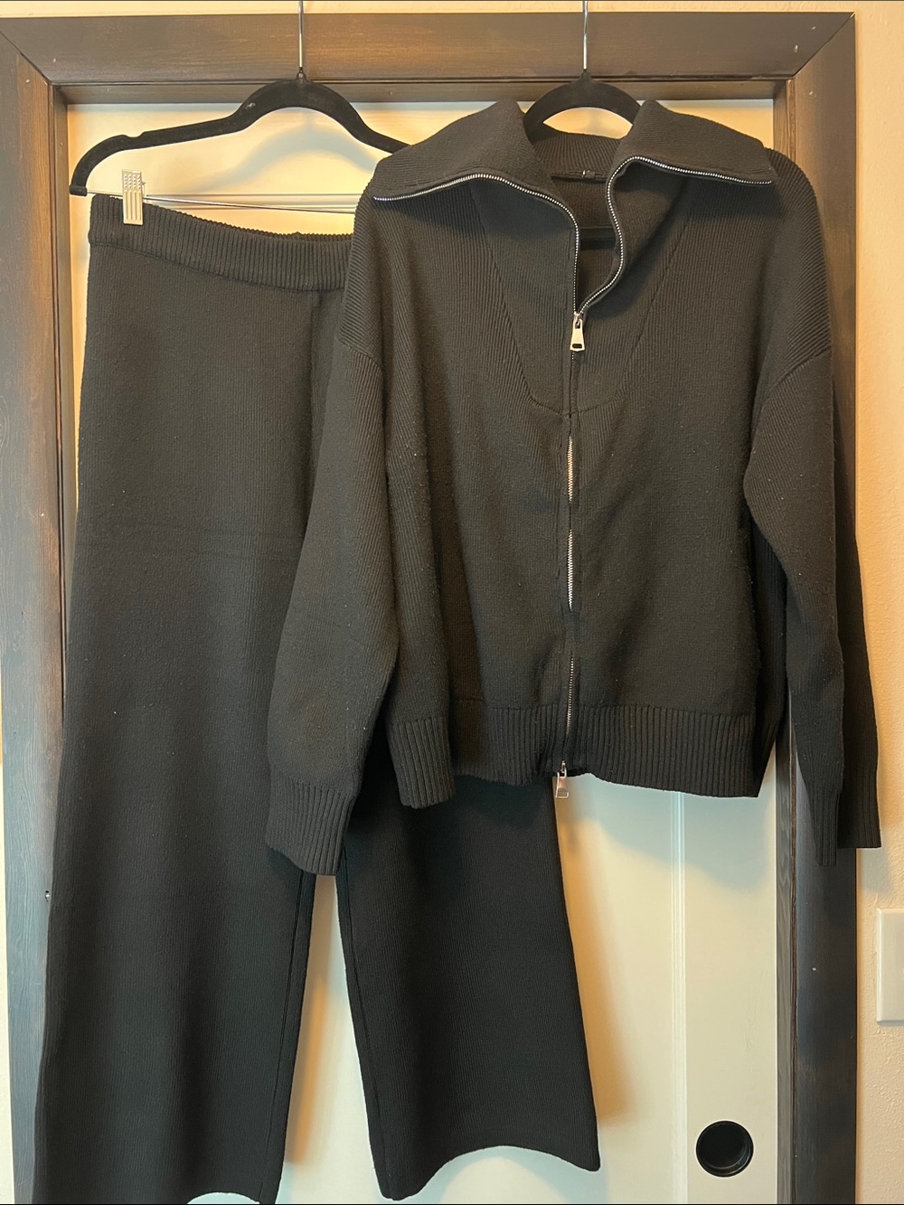 Black Sweater Knit Zip-Front Jacket & Wide-Leg Pants Set
